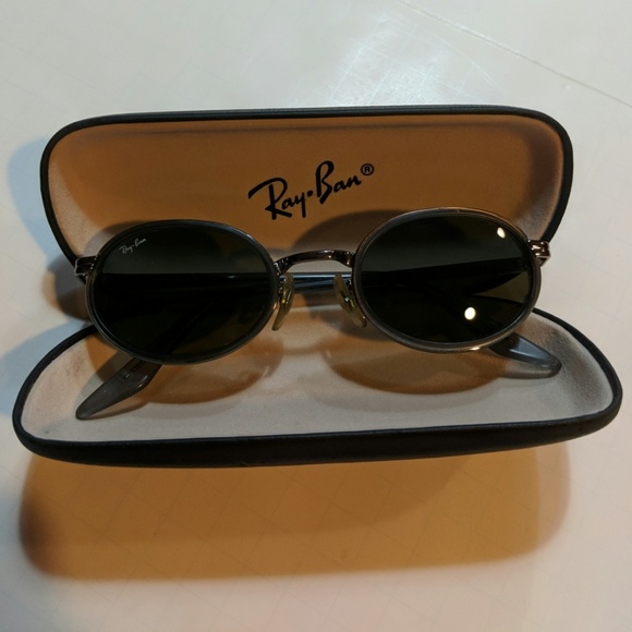Ray-Ban Accessories - Ray-Ban vintage sunglasses